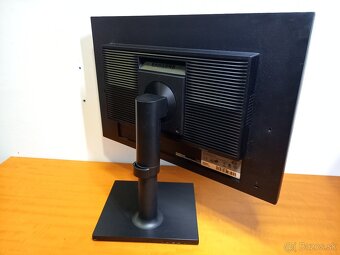 Samsung S22C450, 22", 16:10, 1680x1050, VGA, DVI - 6