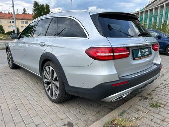 Mercedes-Benz Třídy E, 220D Avantgarde All-Terraine - 6