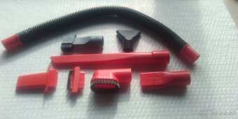 Autovasavač Black & Decker - 6