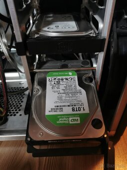 Predám straší počítač - nefunkčný - 6