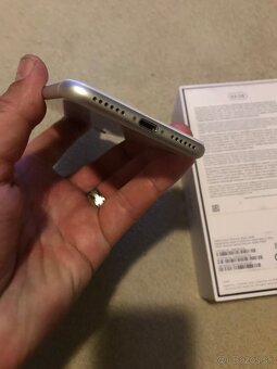 Predám iPhone 8 64gb. - 6