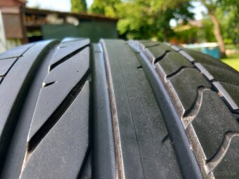 235/40 r19 letne pneumatiky 2 kusy - 6
