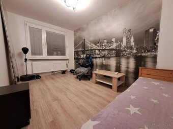 3-izbový byt čiastočne prerobený, kúsok od centre Vrútok - 6