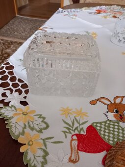 Neposkodene,nepouzivane , len vystavene - 6