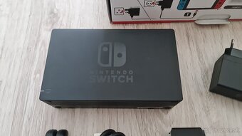 Nintendo Switch + Hori Pad Split PRO ovládač - 6