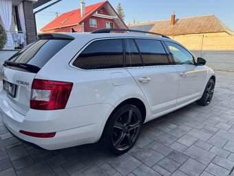 ŠKODA OCTAVIA 3 COMBI 2.0TDI 110KW DSG ELEGANCE - 6