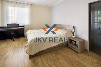 VEĽKÝ 3 - IZBOVÝ BYT 92M2 NA PREDAJ - PIEŠŤANY-CENTRUM - 6