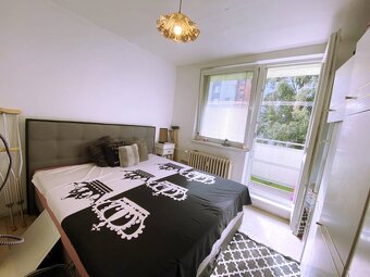 3,5 izbový byt 74m2 s balkónom, zariadený. Sereď - Námestie  - 6