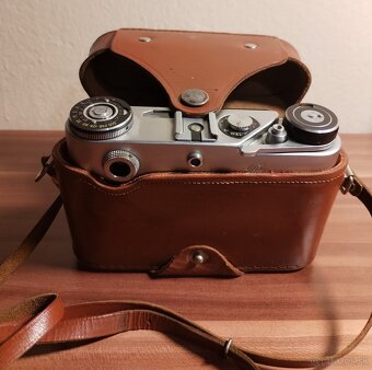 Starý retro fotoaparát do zbierky - 6