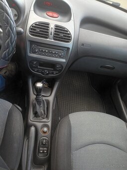 Peugeot 206 - 6