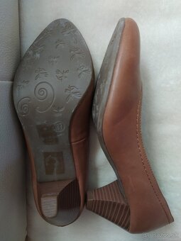 NOVÉ kožené hnedé lodičky veľ. 36 (osobný odber) - 6