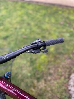 Kellys Swag 30, garnet red veľ. L - 6