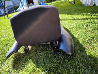 Predám zadnú časť sedanky sedanka Honda dn-01 - 6