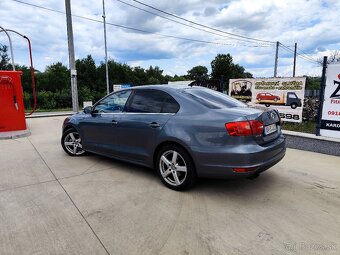 Vw Jetta 2.0 TDI CR 103kw - 6
