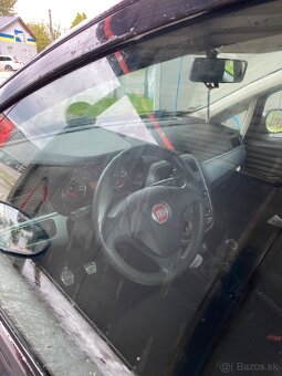 Fiat Grande Punto - 6