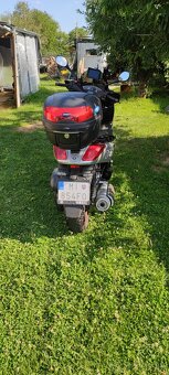 Yamaha Xmax 125 r.2008 - 6