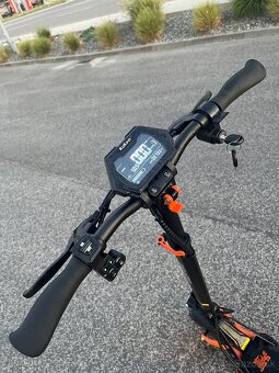 KuKirin G2 Pro 2025 - E-Kolobežka - 6