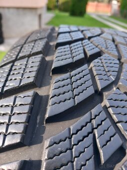 225/60 r17 zimne pneumatiky goodyear - 6