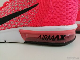 NIKE AIR MAX - 6
