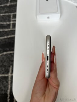 iPhone 11 64GB - 6