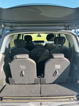 Citroën C4 Grand Picasso 2.0 HDI automat, 7miest - 6