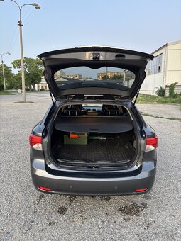 Toyota avensis kombi - 6