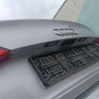 Rozpredam Audi a4 b8 sedan 2.0tdi 105kw - 6