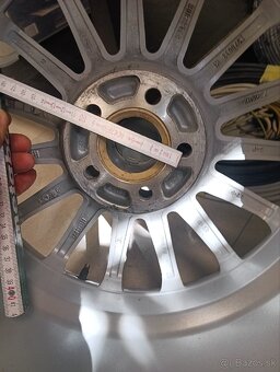 Predám al. disky značky BORBET - 6