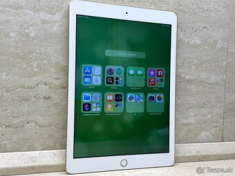 Apple iPad 5 10,5 (2017) Wi-Fi 128GB Gold - 6