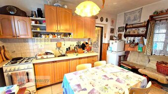 MALÁ HRADNÁ - starší domček / pekná záhrada - 6