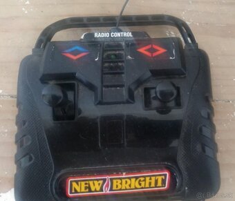 Autíčko na diaľkové ovládanie - 6