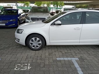 Octavia 1.6 TDI Active DSG - 6