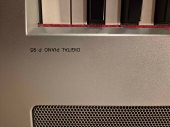 Digitálne piano YAMAHA P95 - 6