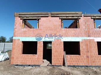 Moderný 3. izb dvojdom na Red Oak Village Marhuľová ulica - 6