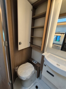 nový karavan Bürstner Lyseo TD 690G 4-miestny Automat - 6