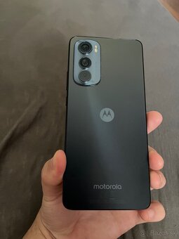 Mobilný telefon Motorola EDGE 30 5G 128gb - 6