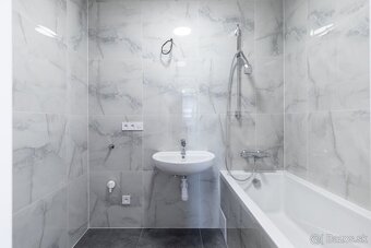 Skvelá cena za moderný 3-izbový byt neďaleko Košíc z parkovi - 6