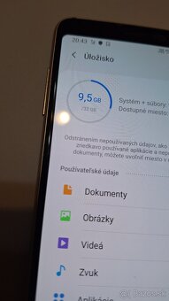 Samsung galaxy A8 2018 4/32GB android 9 zlatý rám - 6