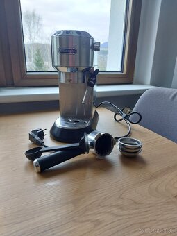 De'Longhi EC685.M Dedica - 6