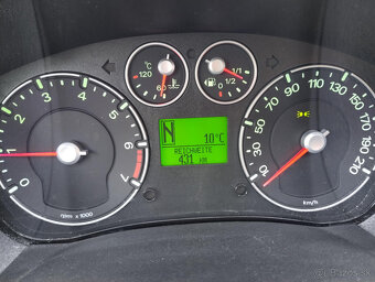 Predam Ford Fiesta 1.4benzin,62.700km,AUTOMAT - 6