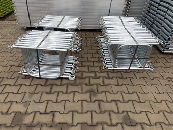 Nové oceľové štítové lešenie 10,30x12= 112m2 - 6
