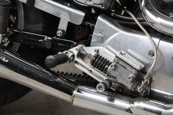 Harley Davidson 883 / cafe - 6
