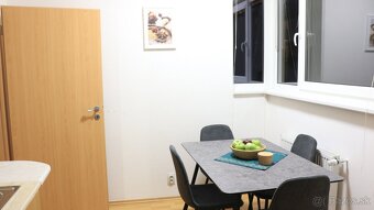 prenajom 2,5 izb novozariadeny byt SC 4/6p + vytah + pivnica - 6