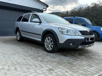 Škoda Octavia SCOUT 2.0 TDI DSG 103 kW 4x4 - 6