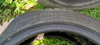Letné pneu 205/45 R16 - 6