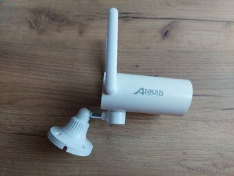 Vonkajšia otočná WiFi 2K kamera ANRAN so solárnym panelom - 6