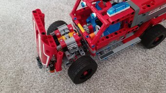 Lego technic - 42075 – First Responder - 6