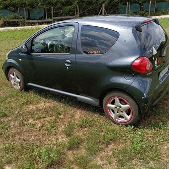 Spolahliva Toyota AYGO - 6