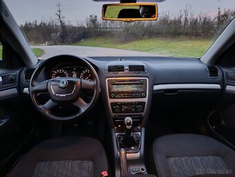 Škoda octavia 1,6TDI Elegance 2013
- 6