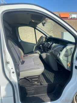 Opel vivaro - 6